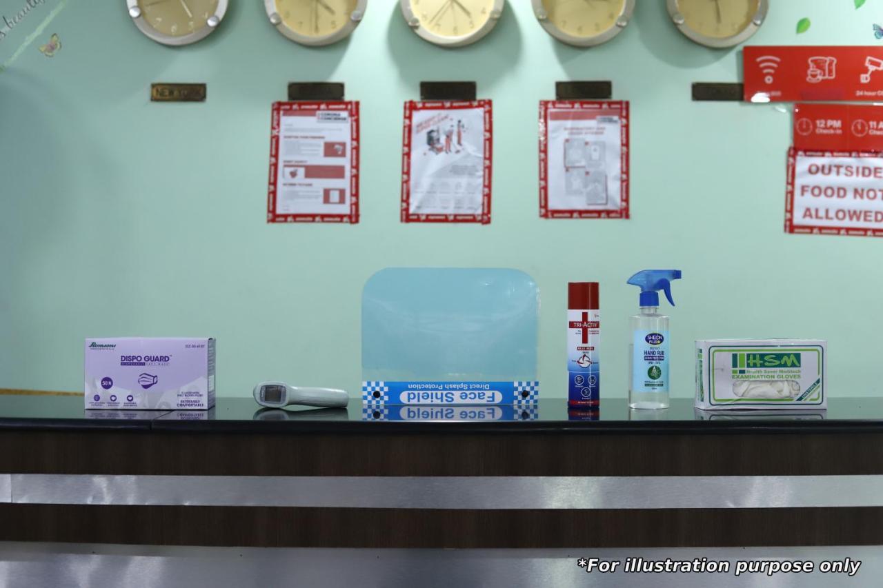 Oyo 28303 Yesh Comforts Hotel Madikeri Luaran gambar