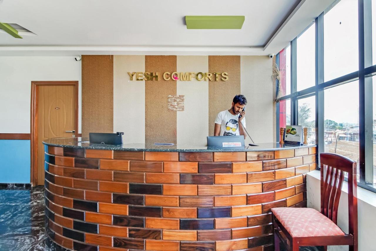 Oyo 28303 Yesh Comforts Hotel Madikeri Luaran gambar